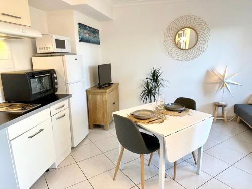 1 BEDROOM Plein centre JUAN LES PINS