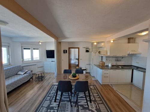 Apartment Amore - 2 bedroom, 2 bathroom, sea view terrace, 250m from beach