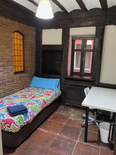 Old Town Palace (Casco Viejo Bilbao) EBI01877