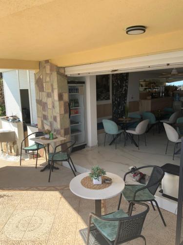 Villa Apartmani Anjaにあるシーティングエリア