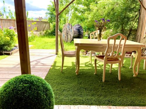 Photo de la galerie de l'établissement Magnifique loft atypique proche gare et bord de rivière, au Mans