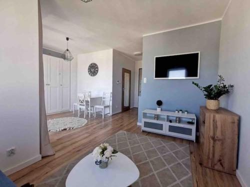 Urocze kondominium z widokiem na morze