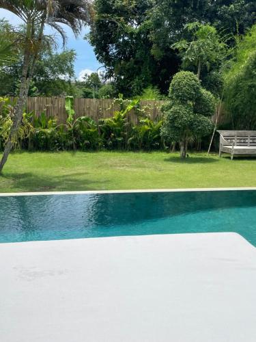 Swimmingpoolen hos eller tæt på HOLA villa 4