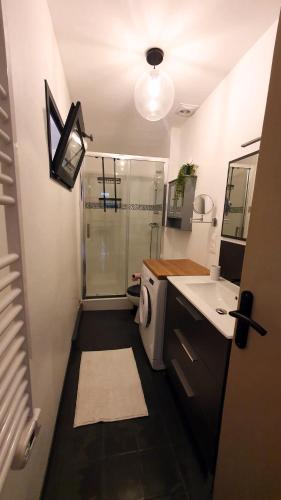Grand loft de charme climatisé au cœur du vieux Sète, à 20 pas du canal