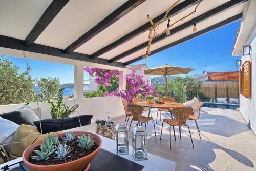Porto Manera, summer house Sevid