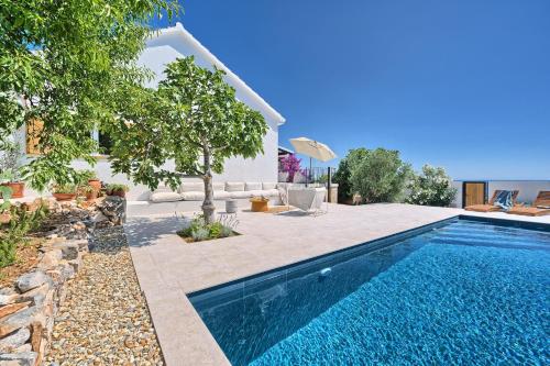 Porto Manera, summer house Sevid