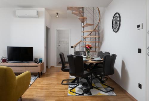 Zara Sunset Apartment