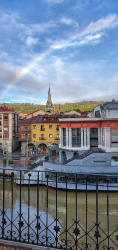 Old Town & River (Casco Viejo Bilbao) E-BI 1138