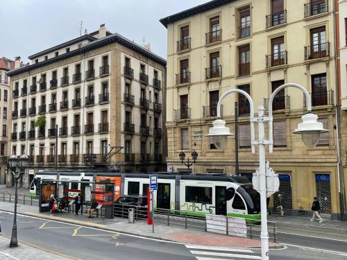 Old Town Palace (Casco Viejo Bilbao) EBI01877