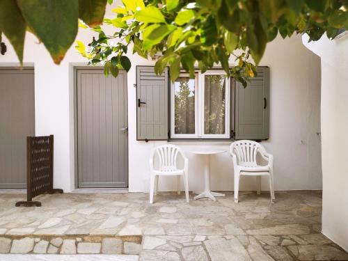 Photo de la galerie de l'établissement Pension Nikolas, à Skiathos Chora