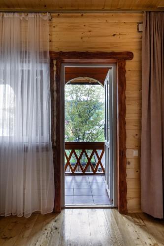 Balcone o terrazza di Гостинний двір КАРПАТІЯ, Верховина