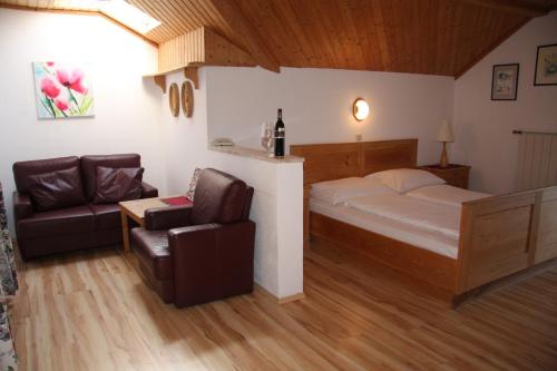 Postel nebo postele na pokoji v ubytování Landhotel Waldmühle