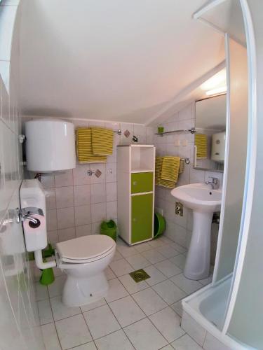 Apartments Zrinka