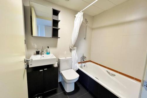 A bathroom at Ral48
