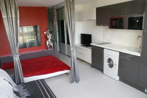 Studio 12, Héliopolis J au village naturiste