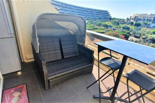 Photo de la galerie de l'établissement Studio 12, Héliopolis J au village naturiste, au Cap d'Agde