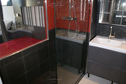 Photo de la galerie de l'établissement Studio 12, Héliopolis J au village naturiste, au Cap d'Agde