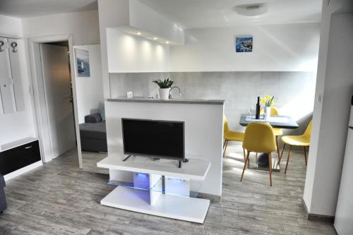 Nelly Apartment