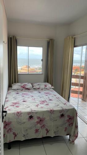 Postel nebo postele na pokoji v ubytování Apartamento no Atalaia