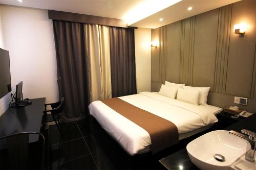 Gallery image of Seattle B Hotel in Busan