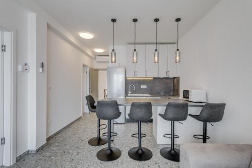 Gambar di galeri bagi Deluxe Seaview Villa KENNEDY III di Mimice