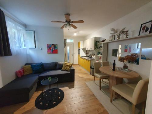Niko apartment