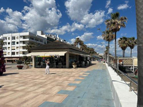 Townhouse with Arabic pool and close to the beach in Estepona