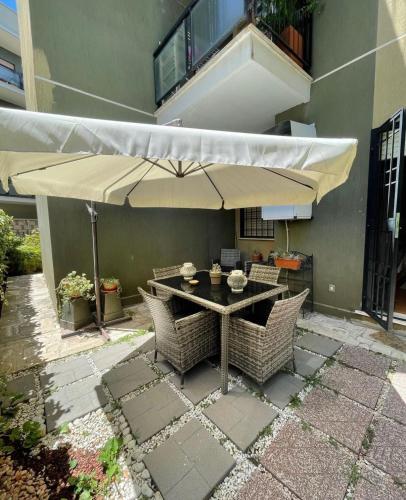 Kawasan patio atau luaran di Luxury Apartment