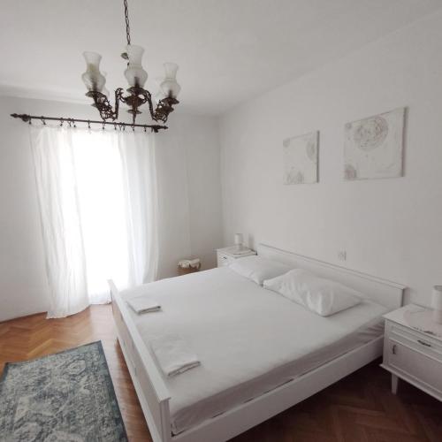 Katil atau katil-katil dalam bilik di Apartment Školj