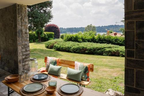 OLD - Montorfano Garden & lake view