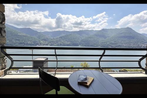 Glittering Lake View – Photos 2