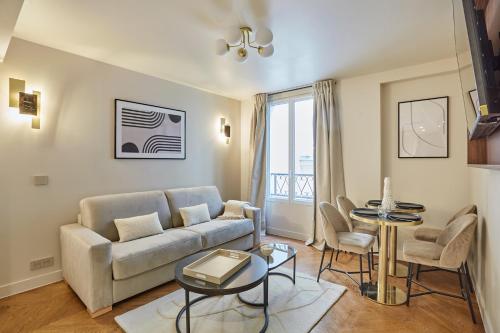 Zona d'estar a Apart hotel Centre de Paris by Studio prestige