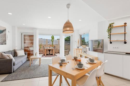 Posedenie v ubytovaní MEDANO4YOU Surfers Paradise Beachfront Home
