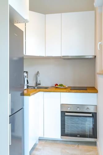 Dapur atau dapur kecil di Apartment Bilice beach