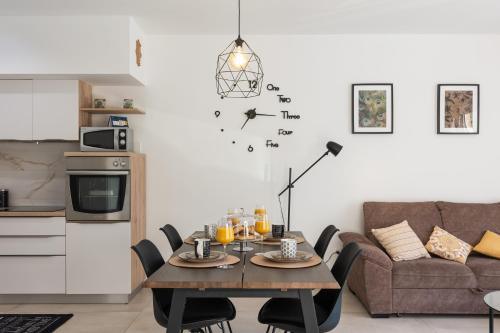 Apartment Why Not