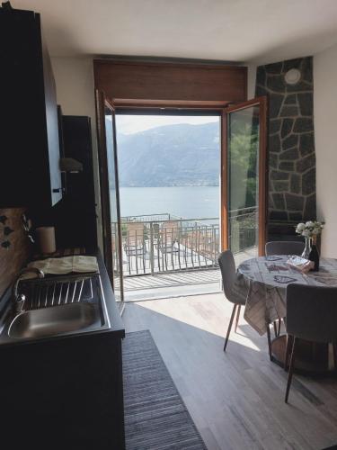 Gambar di galeri bagi Dudi Jolie Maison - Jacuzzi di Lezzeno