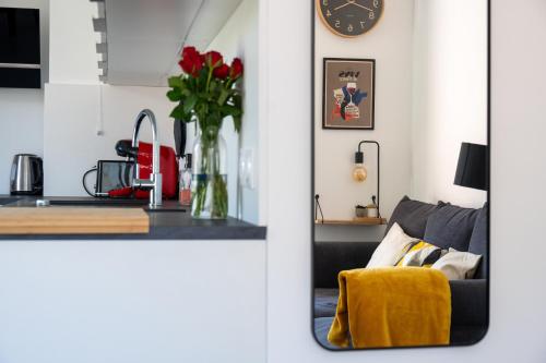 PWS - Sunny modern flat near Juan Les Pins Pinede & beach - Terrace & AC! photo 6
