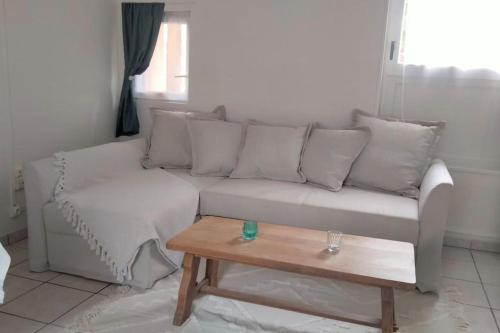 Studio Rez-de-chaussée avec cour