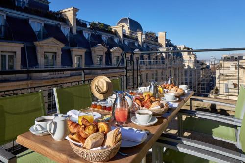 Mad på hotellet eller i nærheden