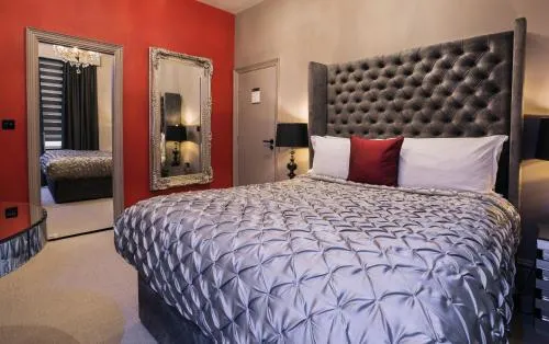 Square Townhouse photo 13