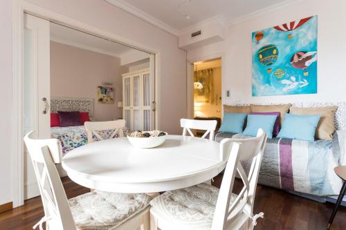 Beautiful & Luxury Apartment centrally-located