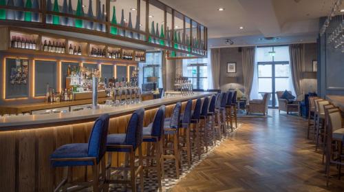 Lounge nebo bar v ubytování Hilton Dublin