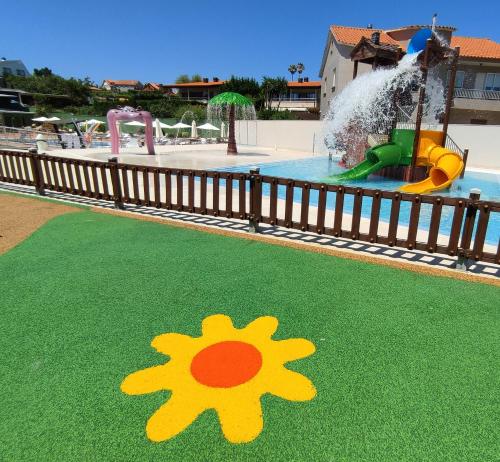Kolam renang di atau dekat dengan Apartamentos Marsil