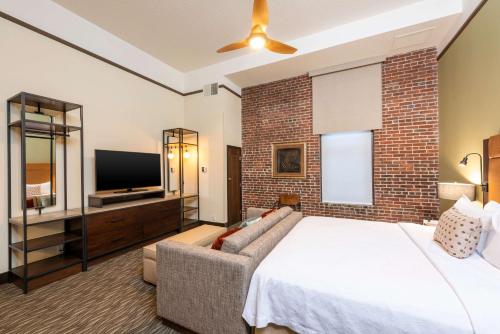 Homewood Suites by Hilton Indianapolis Downtown Image