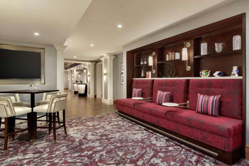 Hilton Checkers Los Angeles Image