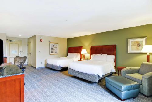 Ein Bett oder Betten in einem Zimmer der Unterkunft Hilton Garden Inn Conway