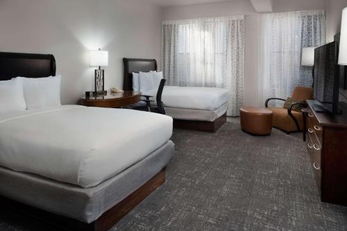 DoubleTree by Hilton Memphis Downtown Image