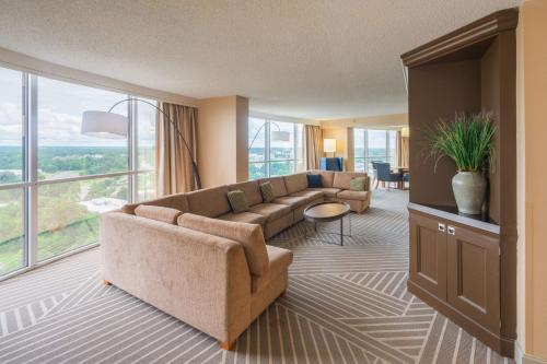 Zona de estar de Hilton Memphis
