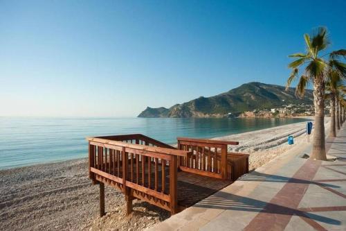 Precioso apartamento con piscina y vistas