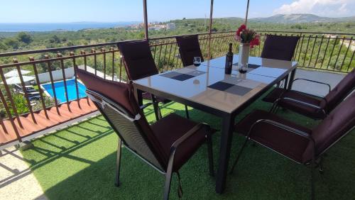 Apartments Villa Velin